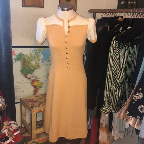 St. John Dresses & Skirts - VINTAGE ST JOHN Knit Dress 70s medium cream tan